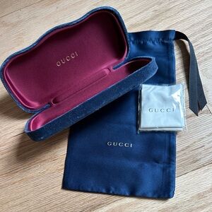 Gucci sunglasses case with brand new accessories